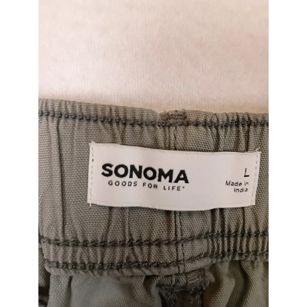 Outdoorsy Sonoma Mens Large Sage Green Utility Stretch Cargo Shorts 132-4080